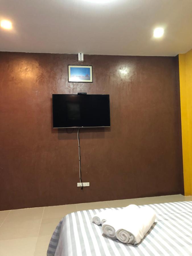 Nonthun 1 Hostel Khon Kaen Exterior foto